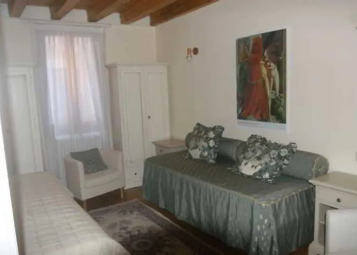 Ca' Dei Fuseri Hotel *